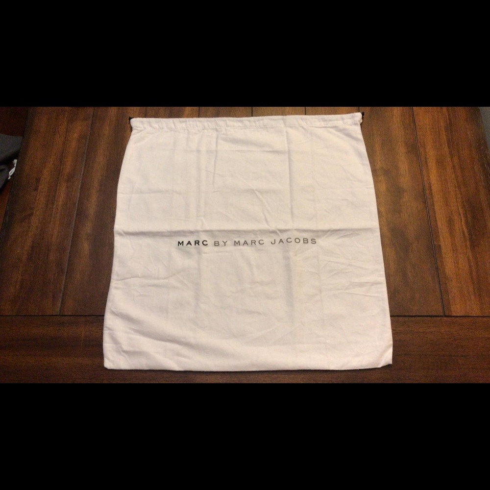 Dust bag